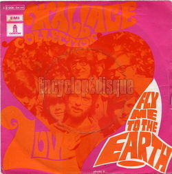 [Pochette de Love / Fly me to the Earth (WALLACE COLLECTION)]