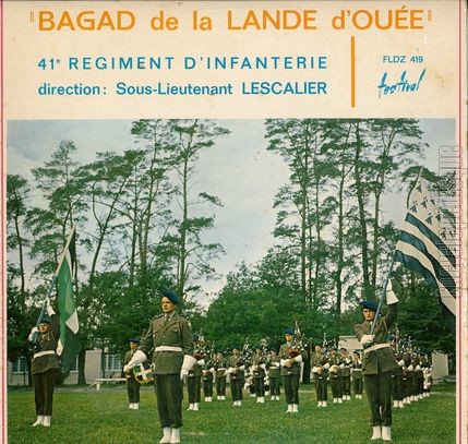 [Pochette de Bagad de la lande d’Oue (FOLKLORE)]