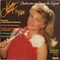 Karen Cheryl en fte (chante pour ses copains les enfants)